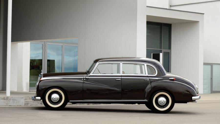  Mercedes-Benz 300 Sliding-Roof Limousine 1952 года  (фото 14 из 17)